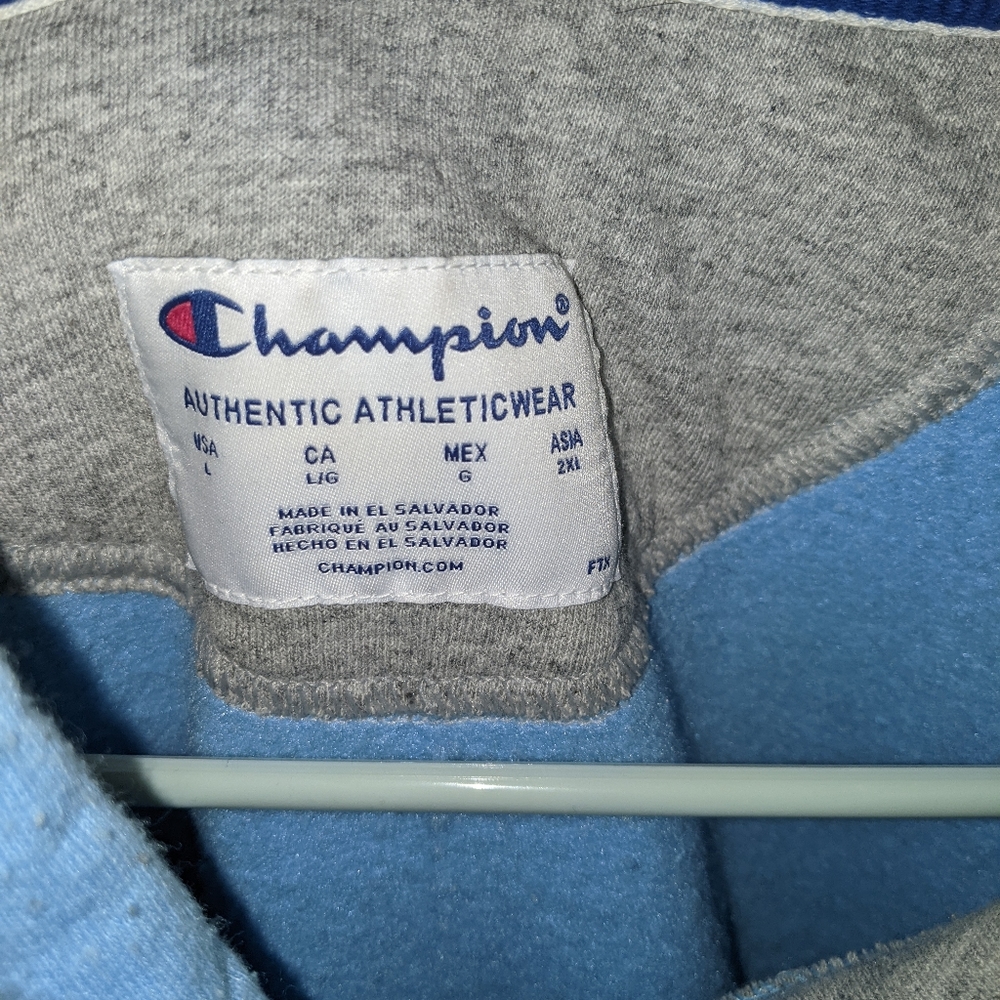 Champion hoodie - Picture 3 of 4